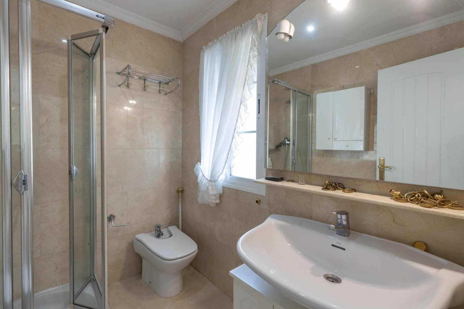 4 soveværelse Rækkehus til salg i Granada by med swimmingpool garage - € 565.000 (Ref: 9147036)