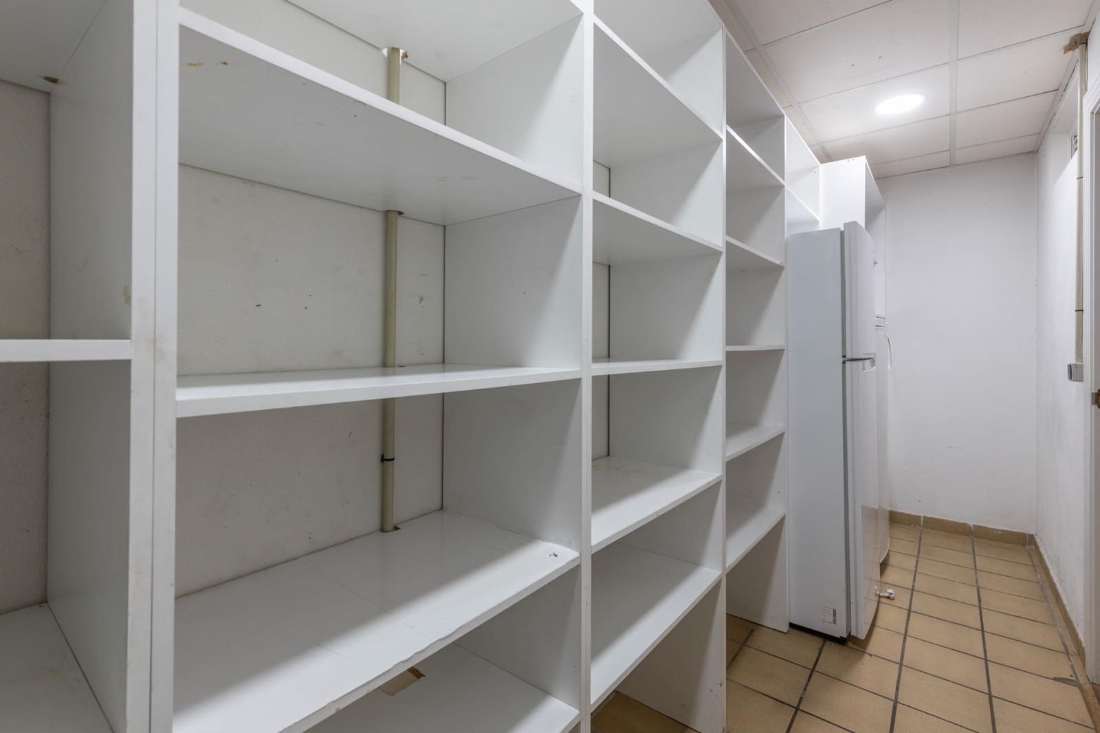 4 soveværelse Rækkehus til salg i Granada by med swimmingpool garage - € 565.000 (Ref: 9147036)