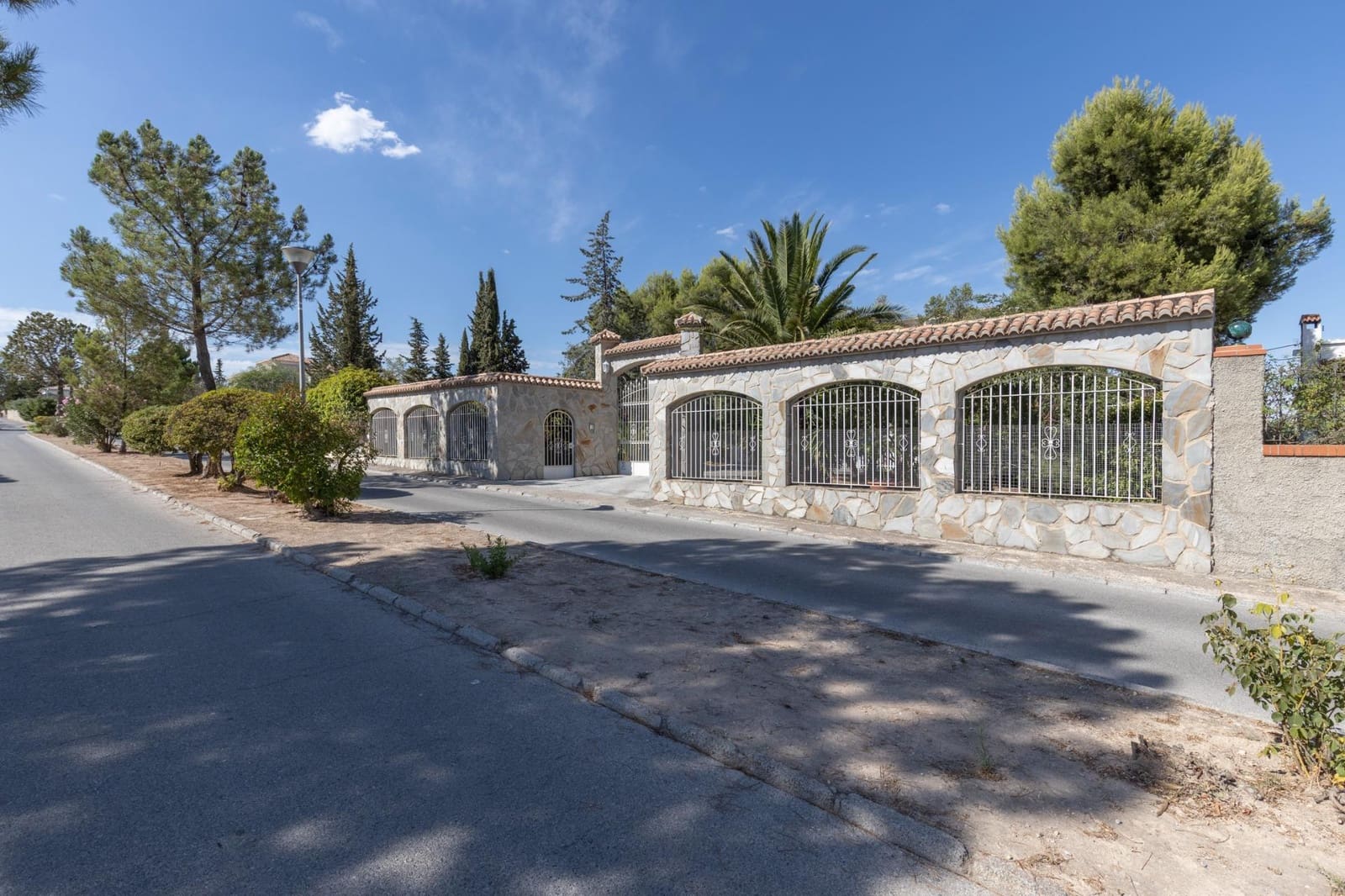 8 soveværelse Villa til salg i Atarfe med swimmingpool garage - € 740.000 (Ref: 9159403)