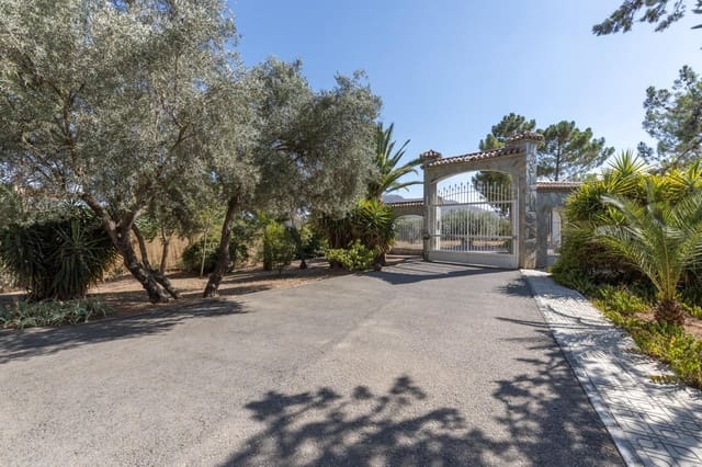 8 soveværelse Villa til salg i Atarfe med swimmingpool garage - € 740.000 (Ref: 9159403)