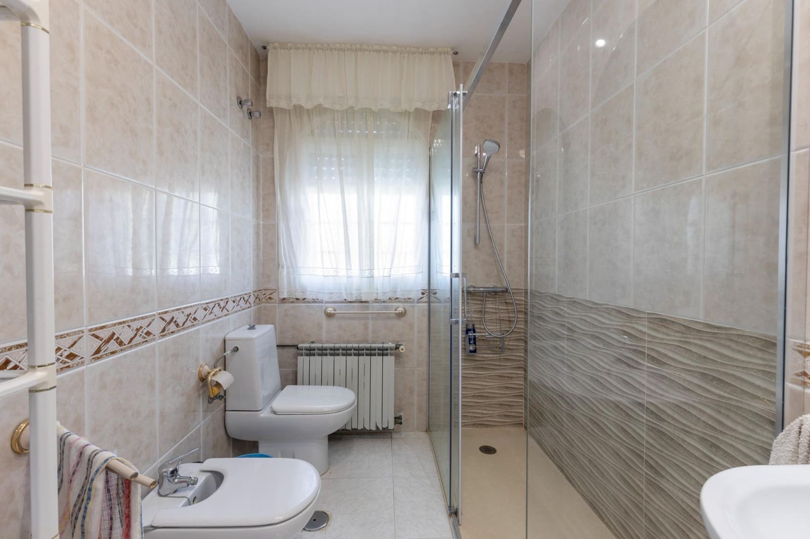 8 soveværelse Villa til salg i Atarfe med swimmingpool garage - € 740.000 (Ref: 9159403)