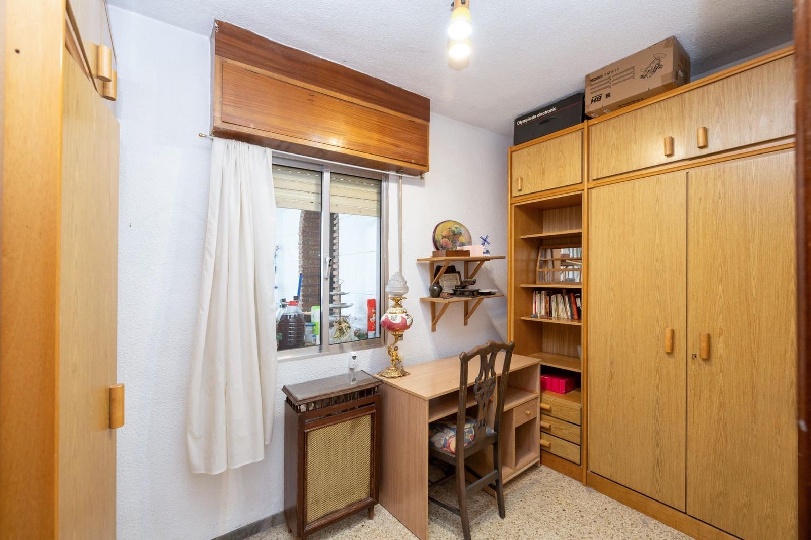 5 soveværelse Lejlighed til salg i Granada by med garage - € 368.000 (Ref: 9165716)