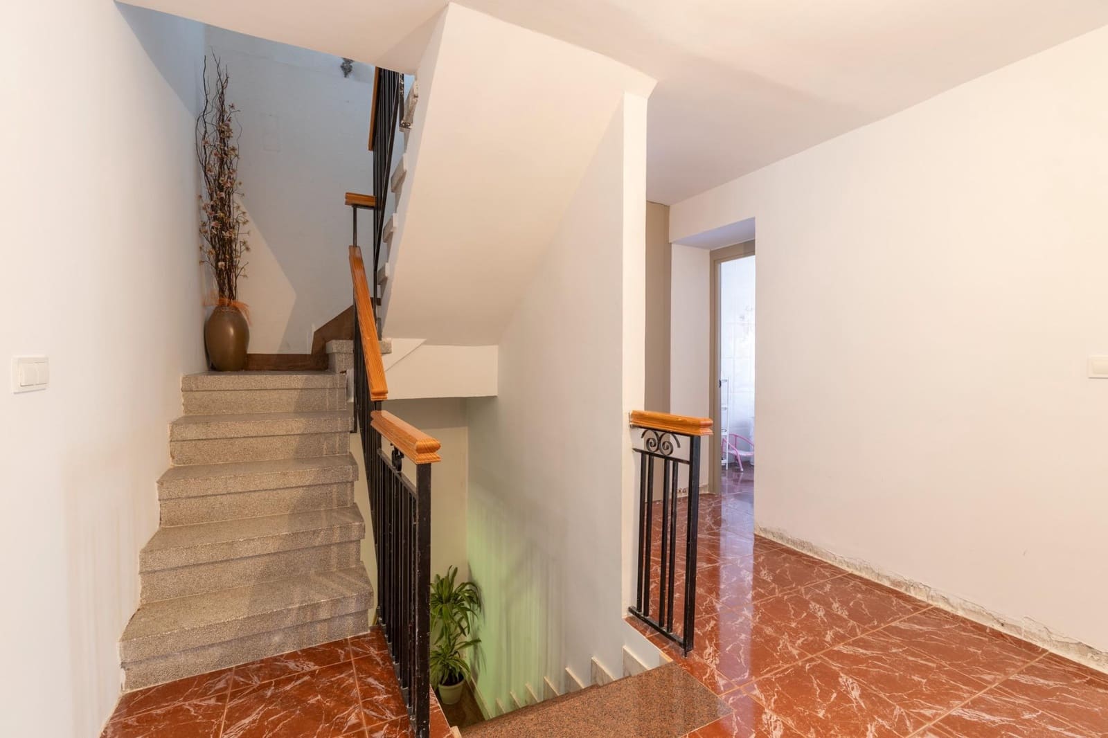 4 soveværelse Byhus til salg i Padul med garage - € 183.000 (Ref: 9169488)