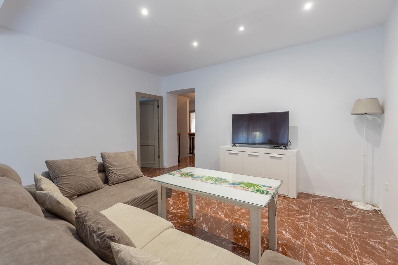 4 soveværelse Byhus til salg i Padul med garage - € 183.000 (Ref: 9169488)