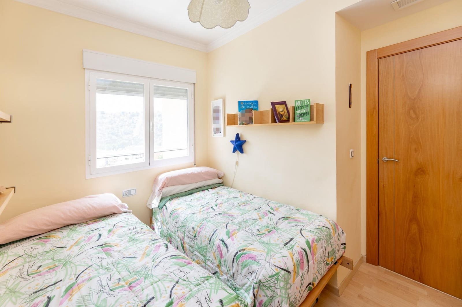 4 soveværelse Rækkehus til salg i Granada by med swimmingpool garage - € 430.000 (Ref: 9186842)