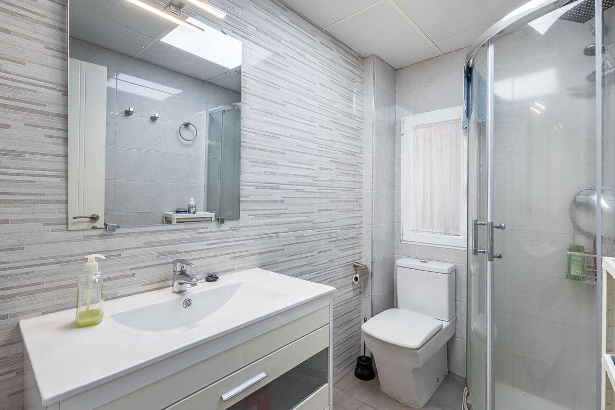 3 soveværelse Lejlighed til salg i Granada by - € 195.000 (Ref: 9186843)