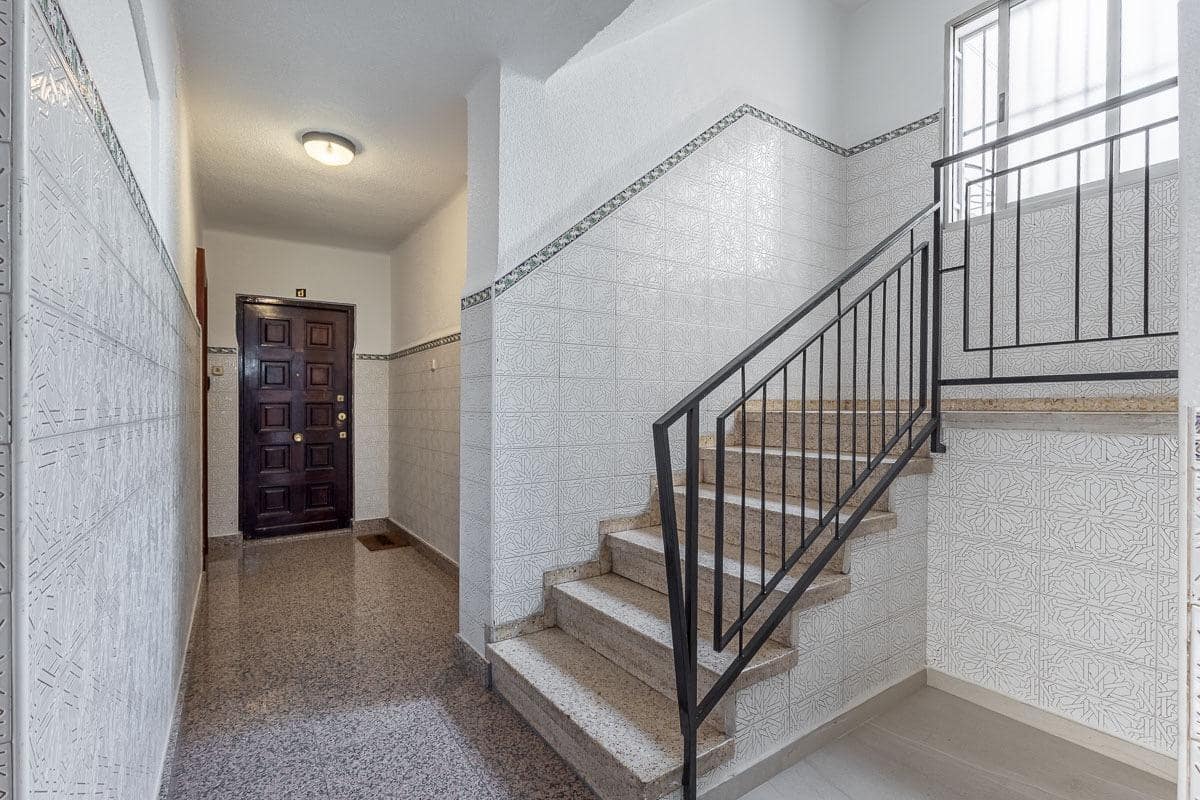 3 soveværelse Lejlighed til salg i Granada by - € 195.000 (Ref: 9186843)