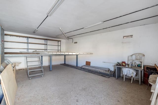 4 bedroom Business for sale in Alhendín - € 279,000 (Ref: 9240339)