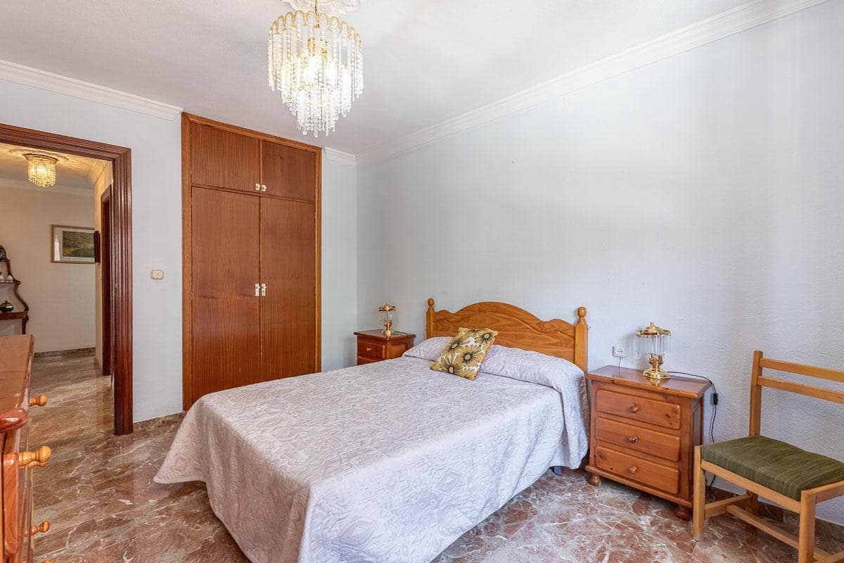 4 quarto Apartamento para venda em Granada cidade com garagem - 389 000 € (Ref: 9243365)