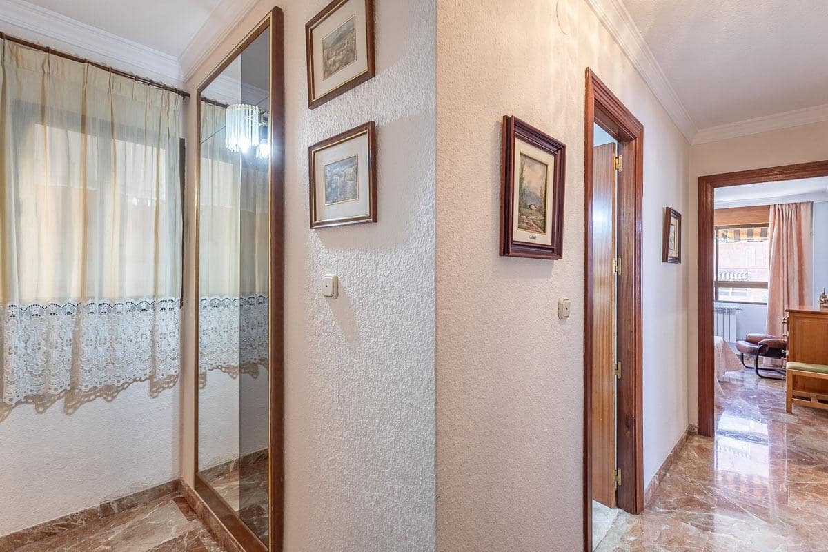 4 quarto Apartamento para venda em Granada cidade com garagem - 389 000 € (Ref: 9243365)