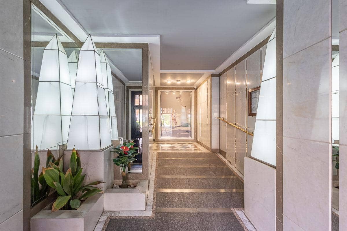 4 quarto Apartamento para venda em Granada cidade com garagem - 389 000 € (Ref: 9243365)