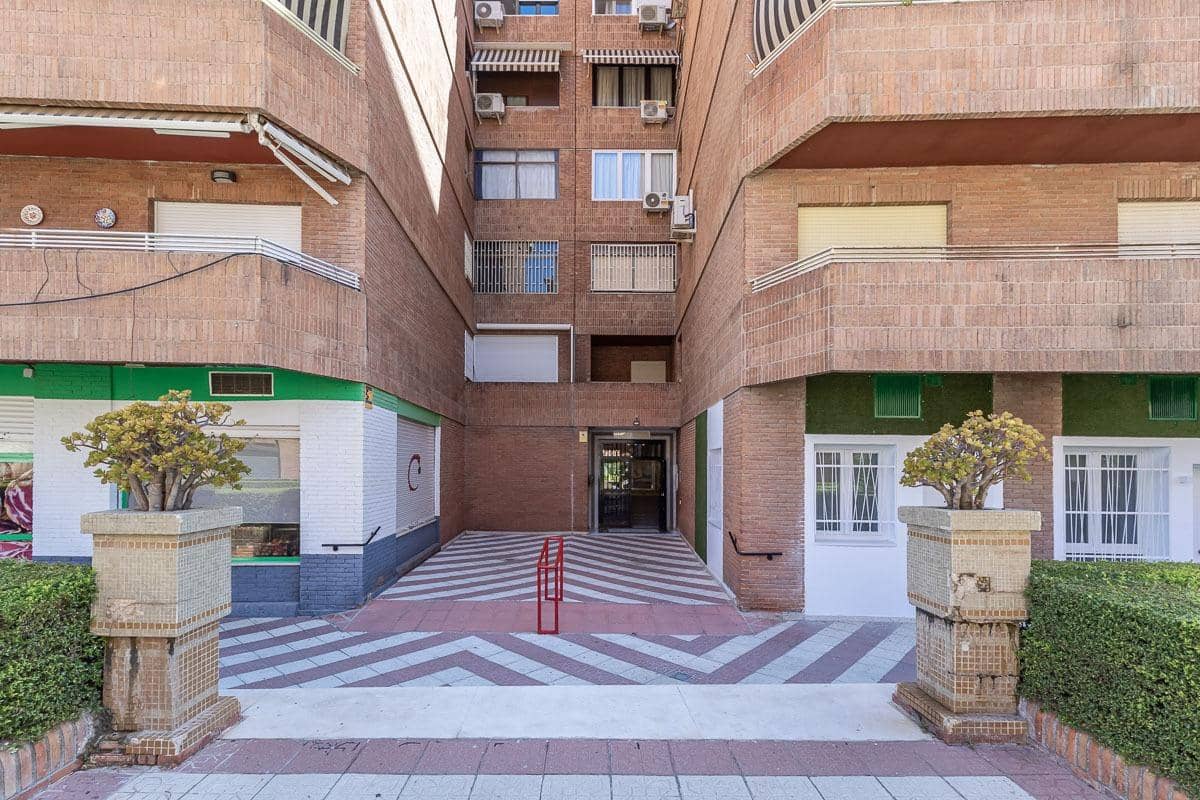 4 quarto Apartamento para venda em Granada cidade com garagem - 389 000 € (Ref: 9243365)