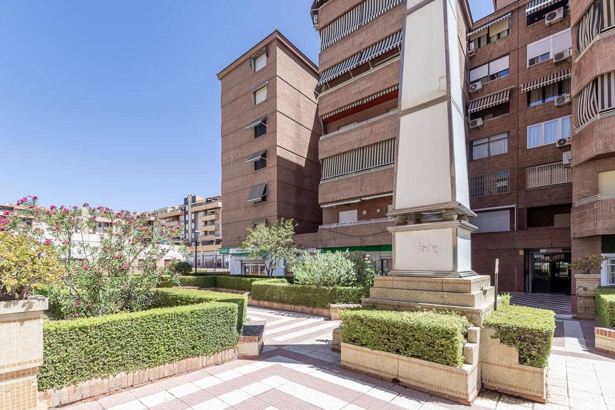 4 quarto Apartamento para venda em Granada cidade com garagem - 389 000 € (Ref: 9243365)