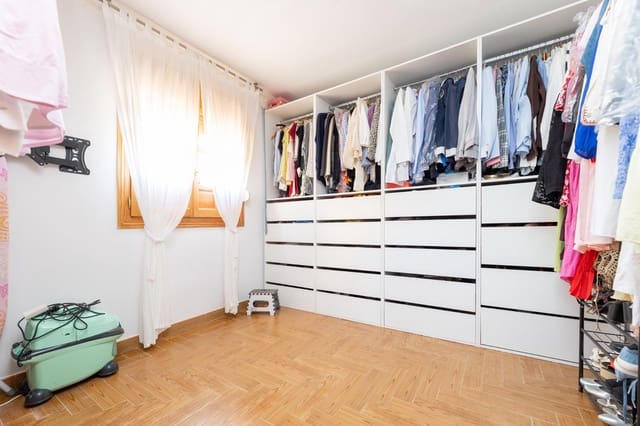 5 soveværelse Villa til salg i Albolote med garage - € 430.000 (Ref: 9243367)