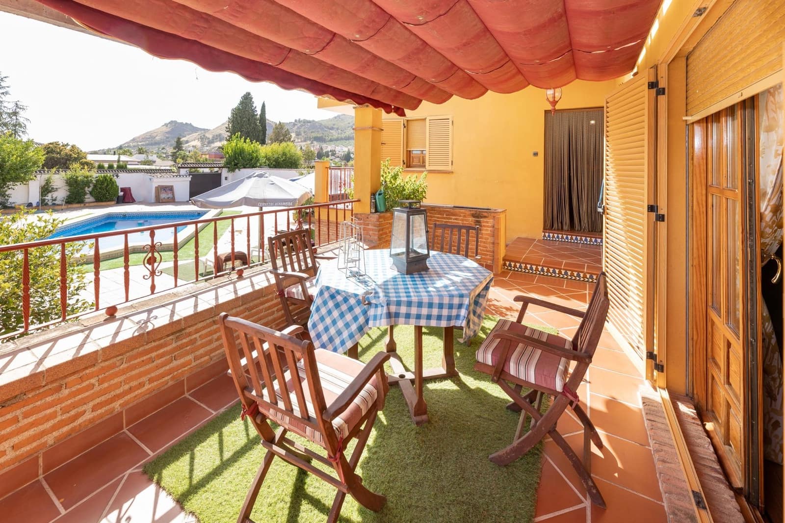 5 bedroom Villa for sale in Albolote with garage - € 430,000 (Ref: 9243367)