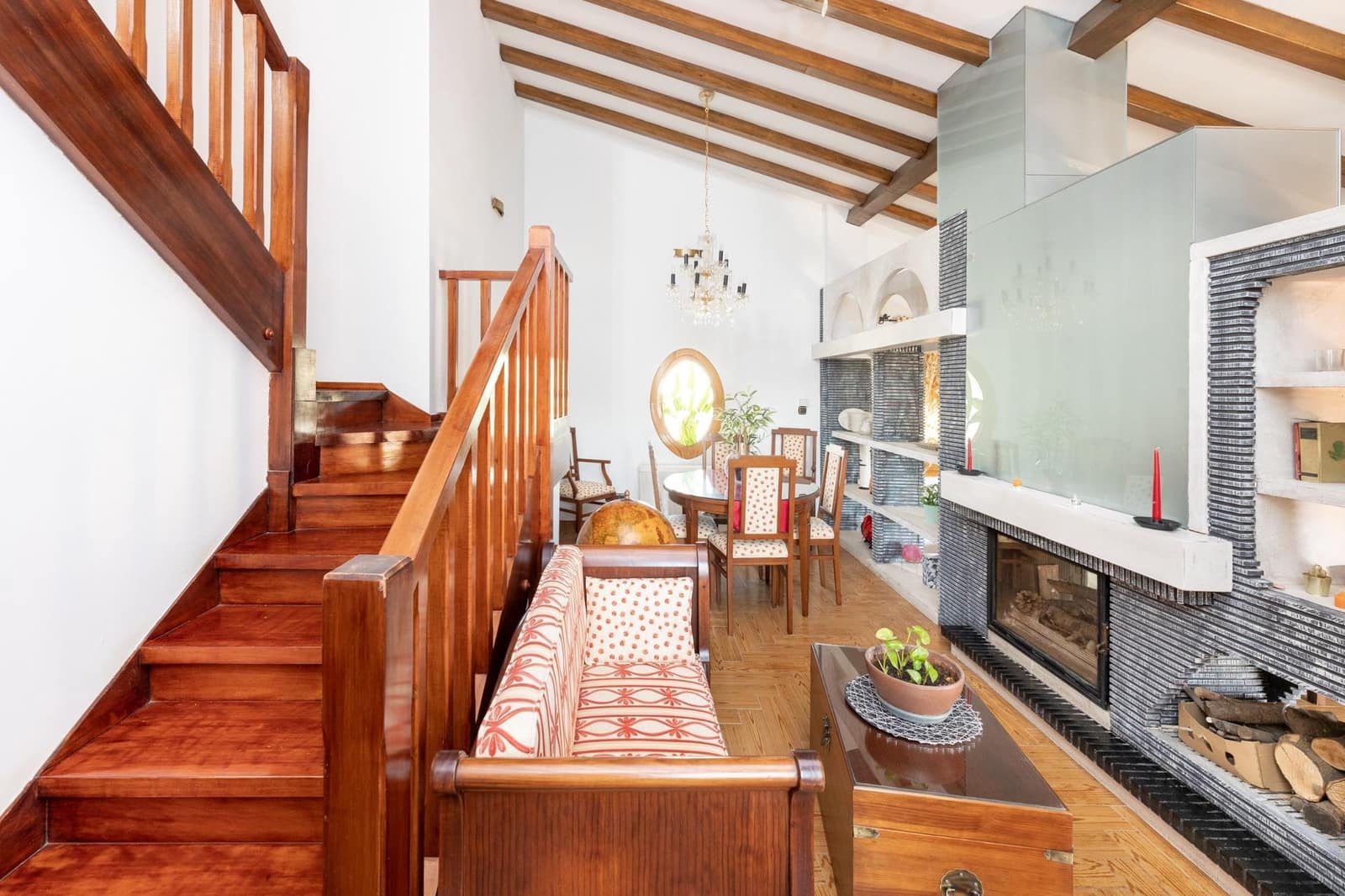 5 bedroom Villa for sale in Albolote with garage - € 430,000 (Ref: 9243367)