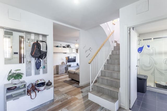 3 slaapkamer Rijtjeshuis te koop in Peligros - € 200.000 (Ref: 9262527)