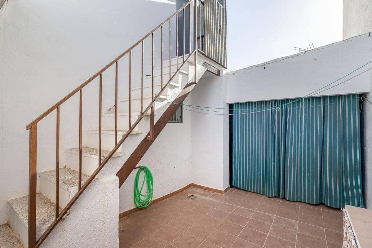 3 soverom Hus til salgs i Penuelas med garasje - € 119 000 (Ref: 9262529)