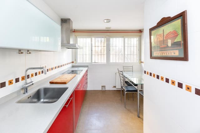 4 soverom Rekkehus til salgs i Atarfe med svømmebasseng garasje - € 255 000 (Ref: 9272550)