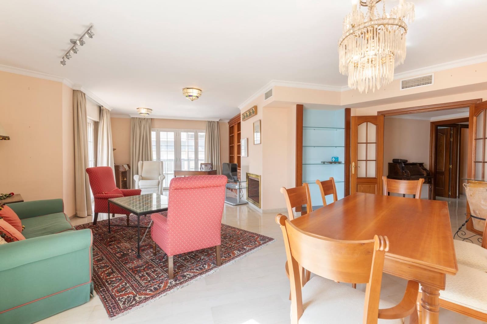 4 sovrum Lägenhet till salu i Granada stad med garage - 580 000 € (Ref: 9294341)