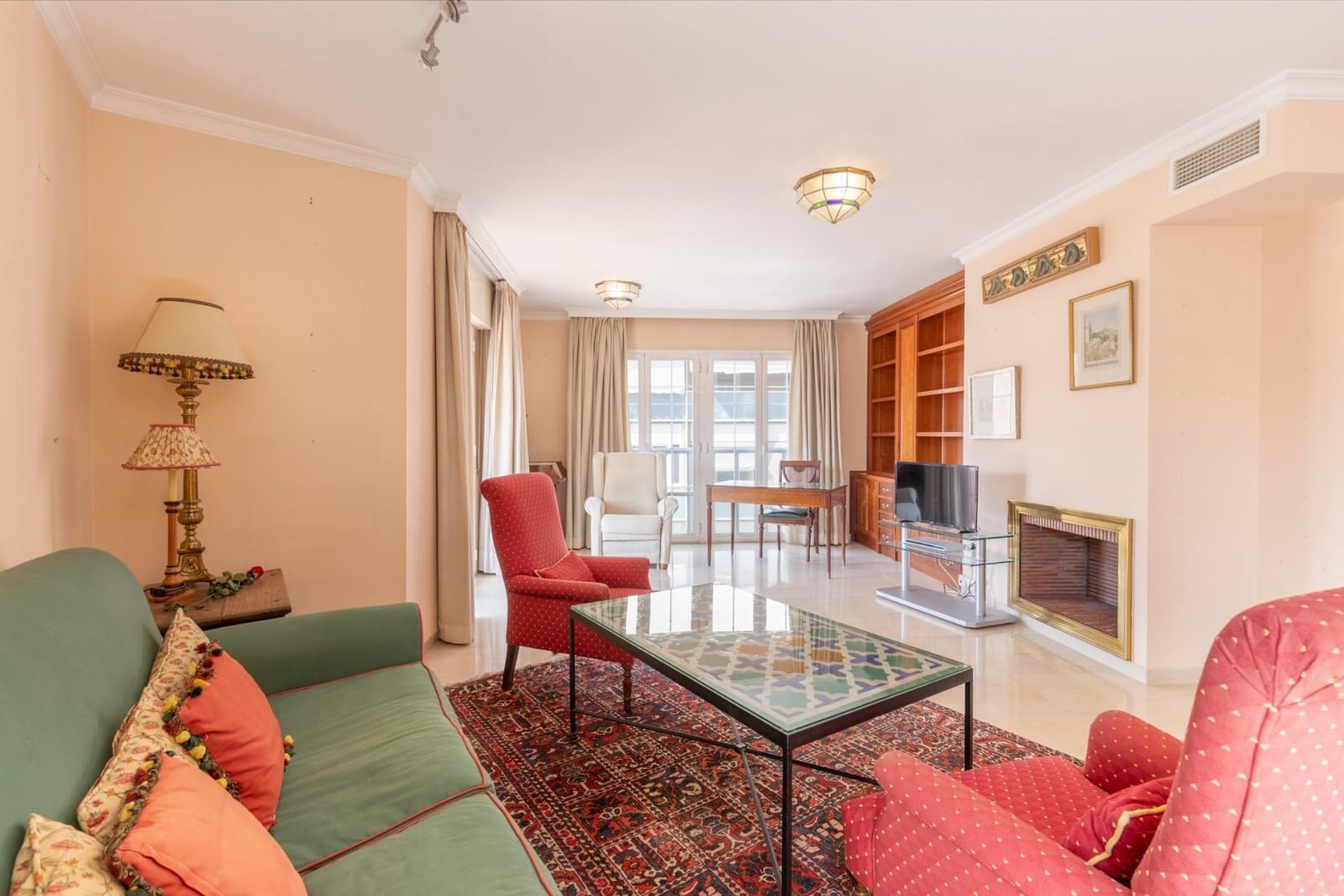 4 sovrum Lägenhet till salu i Granada stad med garage - 580 000 € (Ref: 9294341)