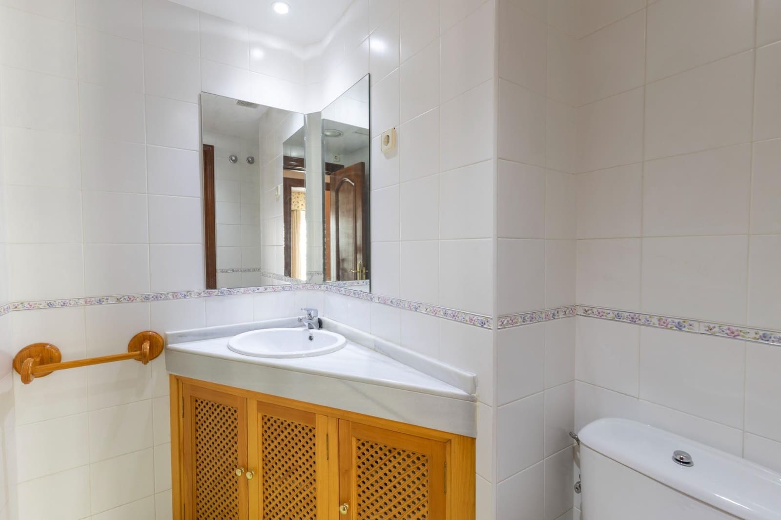 4 sovrum Lägenhet till salu i Granada stad med garage - 580 000 € (Ref: 9294341)