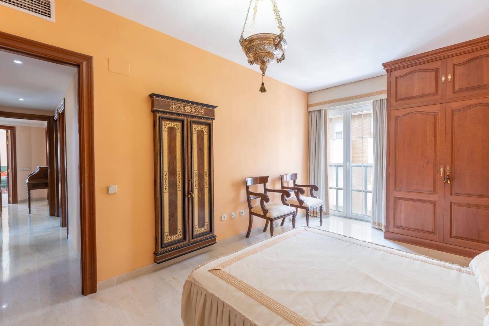 4 sovrum Lägenhet till salu i Granada stad med garage - 580 000 € (Ref: 9294341)