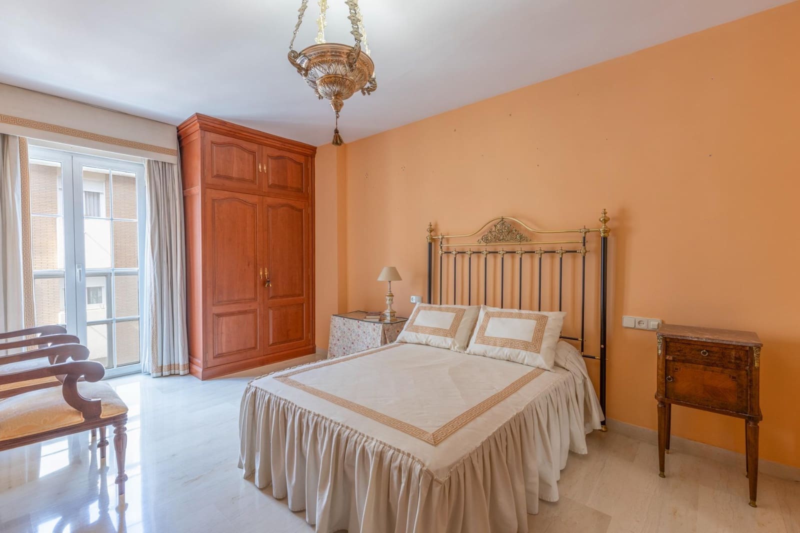 4 sovrum Lägenhet till salu i Granada stad med garage - 580 000 € (Ref: 9294341)