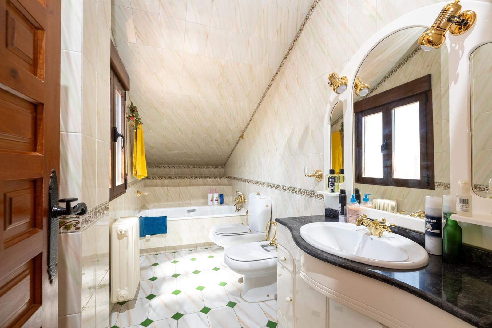 5 Zimmer Villa zu verkaufen in Ogijares - 429.900 € (Ref: 9301006)