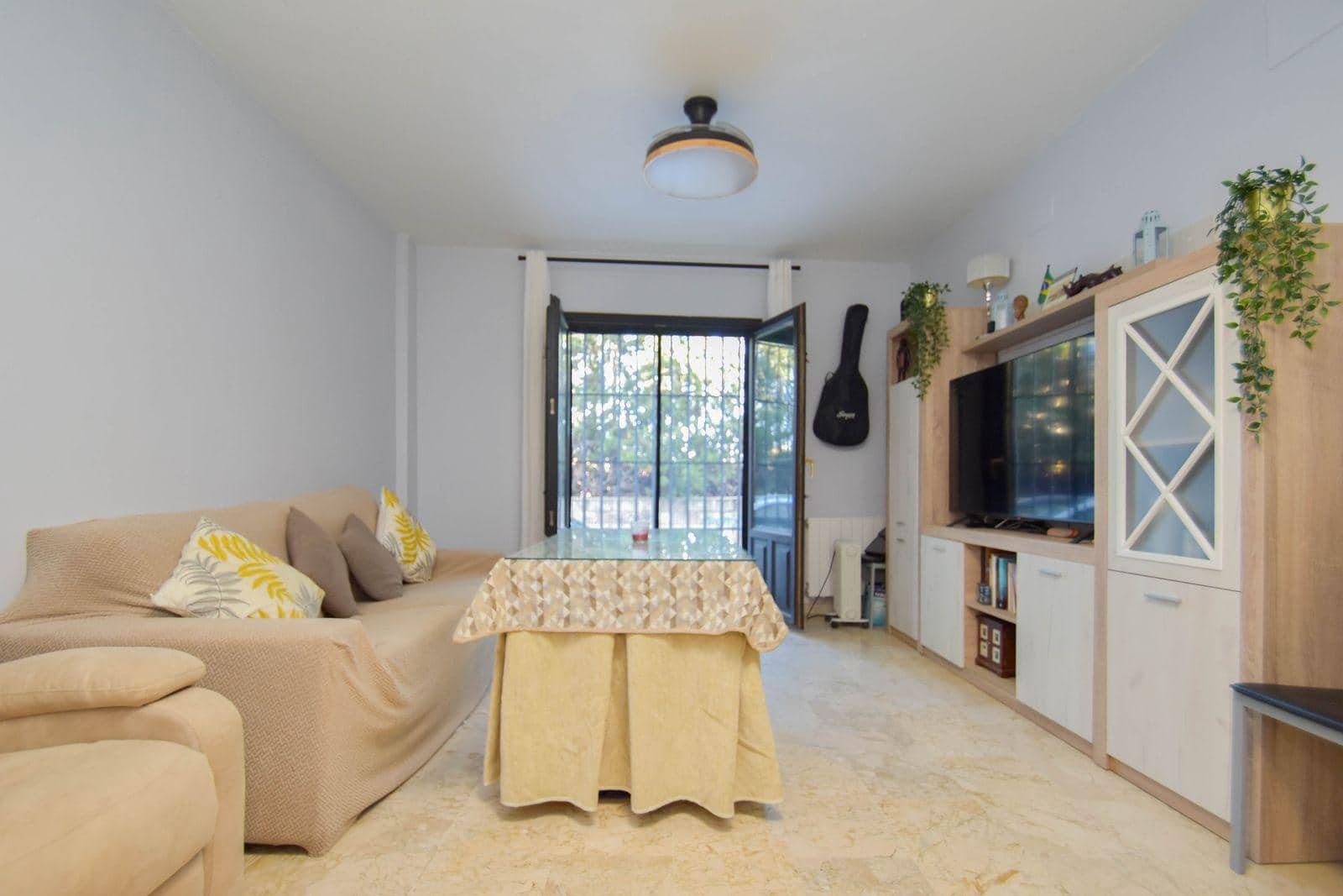 2 Zimmer Apartment zu verkaufen in La Zubia - 145.000 € (Ref: 9303493)