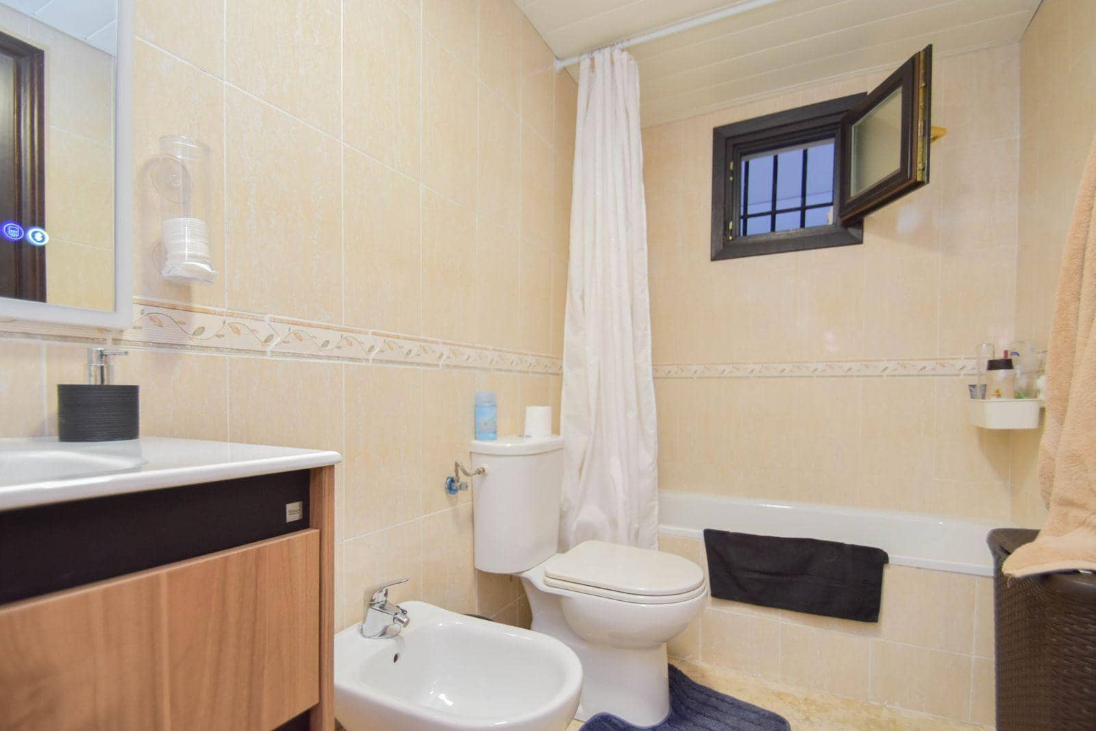 2 Zimmer Apartment zu verkaufen in La Zubia - 145.000 € (Ref: 9303493)