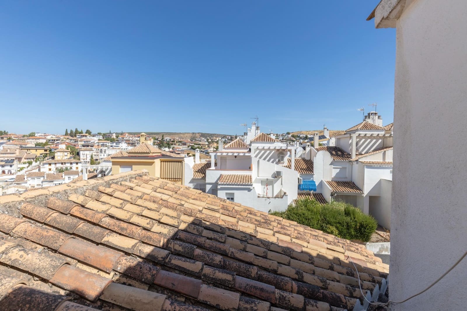 4 soveværelse Rækkehus til salg i Huetor Vega med garage - € 245.000 (Ref: 9312831)