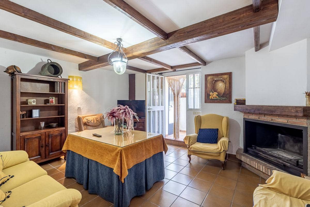 5 soverom Villa til salgs i Peligros med garasje - € 339 000 (Ref: 9317811)