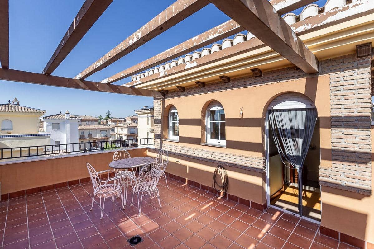 5 soverom Villa til salgs i Peligros med garasje - € 339 000 (Ref: 9317811)