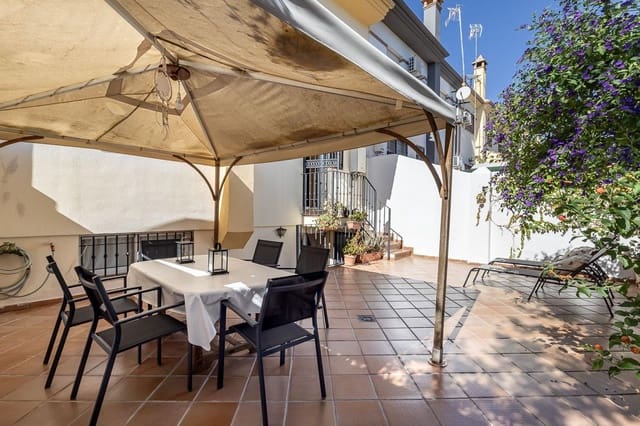 5 soveværelse Villa til salg i Peligros med garage - € 349.000 (Ref: 9317811)