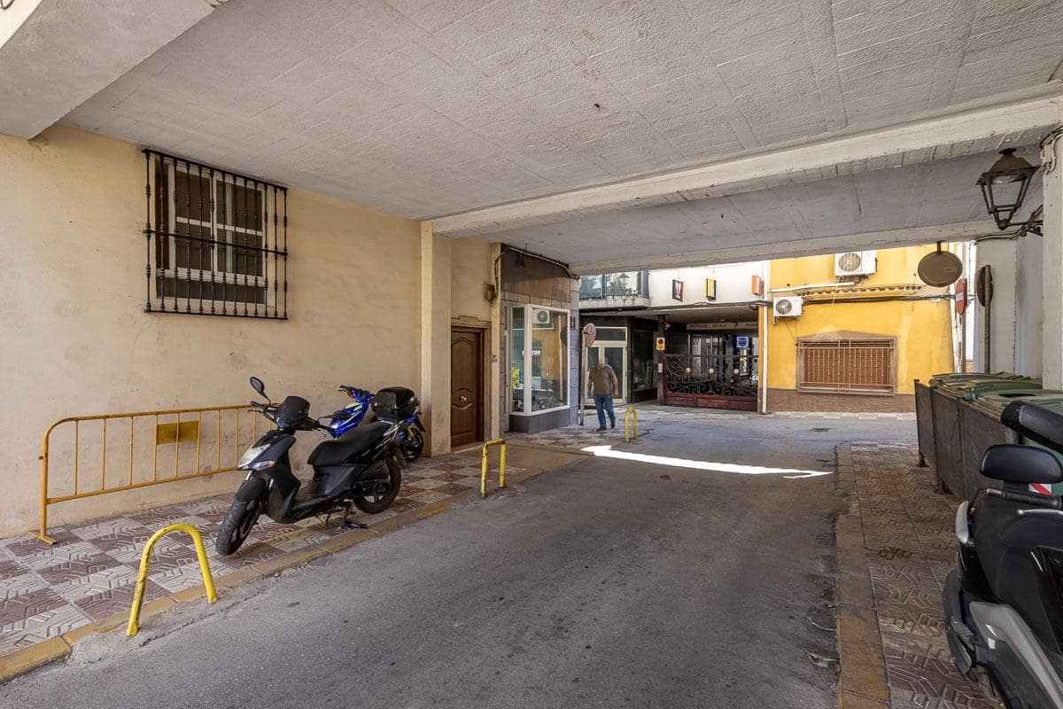 4 bedroom Flat for sale in Los Villares - € 105,000 (Ref: 9330597)