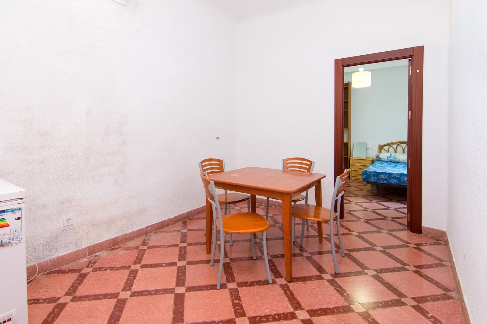 4 Zimmer Wohnung zu verkaufen in Granada Stadt - 269.000 € (Ref: 9334900)
