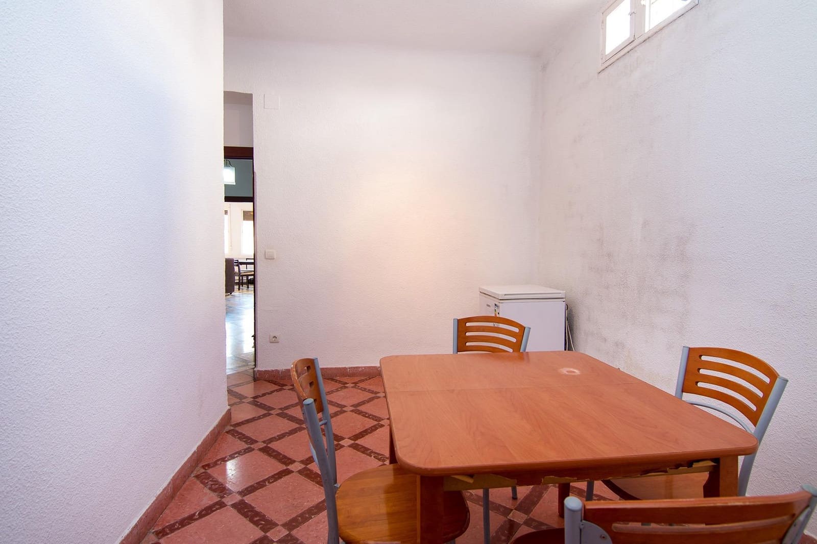 4 Zimmer Wohnung zu verkaufen in Granada Stadt - 269.000 € (Ref: 9334900)