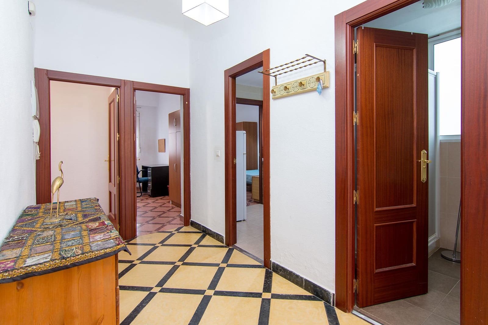 4 Zimmer Wohnung zu verkaufen in Granada Stadt - 269.000 € (Ref: 9334900)