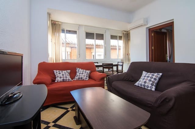 4 soveværelse Lejlighed til salg i Centro, Granada by - € 269.000 (Ref: 9334900)