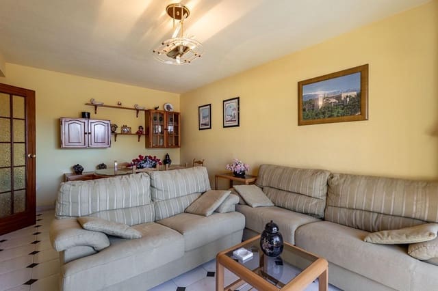 Piso de 3 habitaciones en Almuñécar en venta con garaje - 289.000 € (Ref: 9337979)
