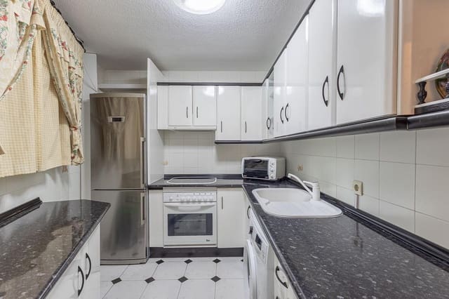 Piso de 3 habitaciones en Almuñécar en venta con garaje - 289.000 € (Ref: 9337979)