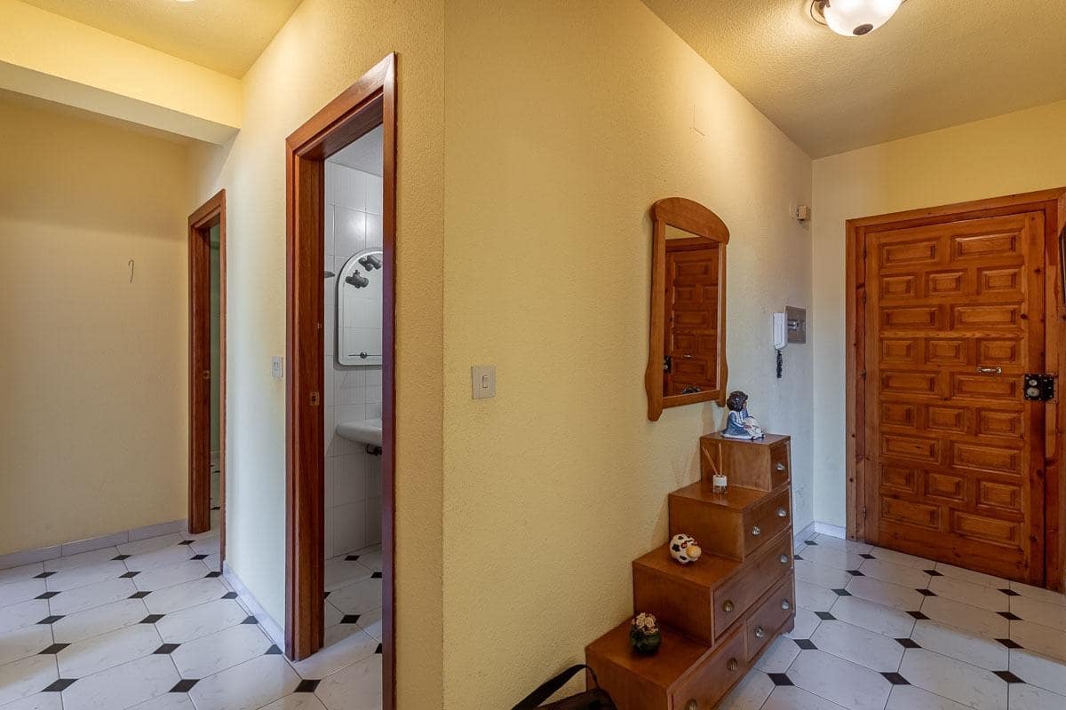 Piso de 3 habitaciones en Almuñécar en venta con garaje - 289.000 € (Ref: 9337979)