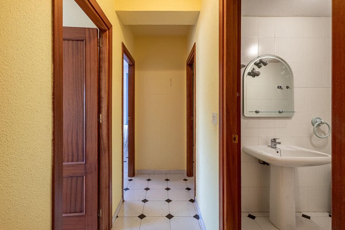 Piso de 3 habitaciones en Almuñécar en venta con garaje - 289.000 € (Ref: 9337979)