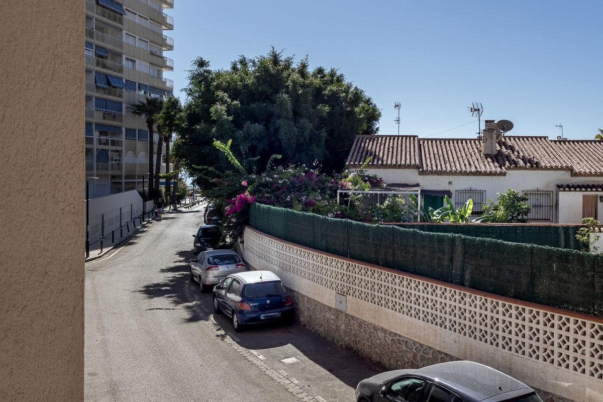 Piso de 3 habitaciones en Almuñécar en venta con garaje - 289.000 € (Ref: 9337979)