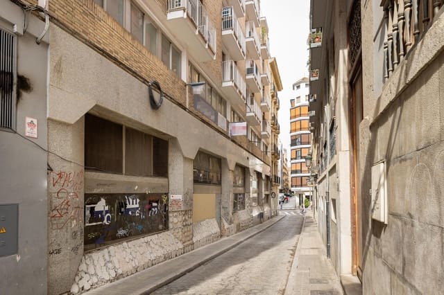 Kontor til salgs i Centro, Granada by - € 347 000 (Ref: 9347318)