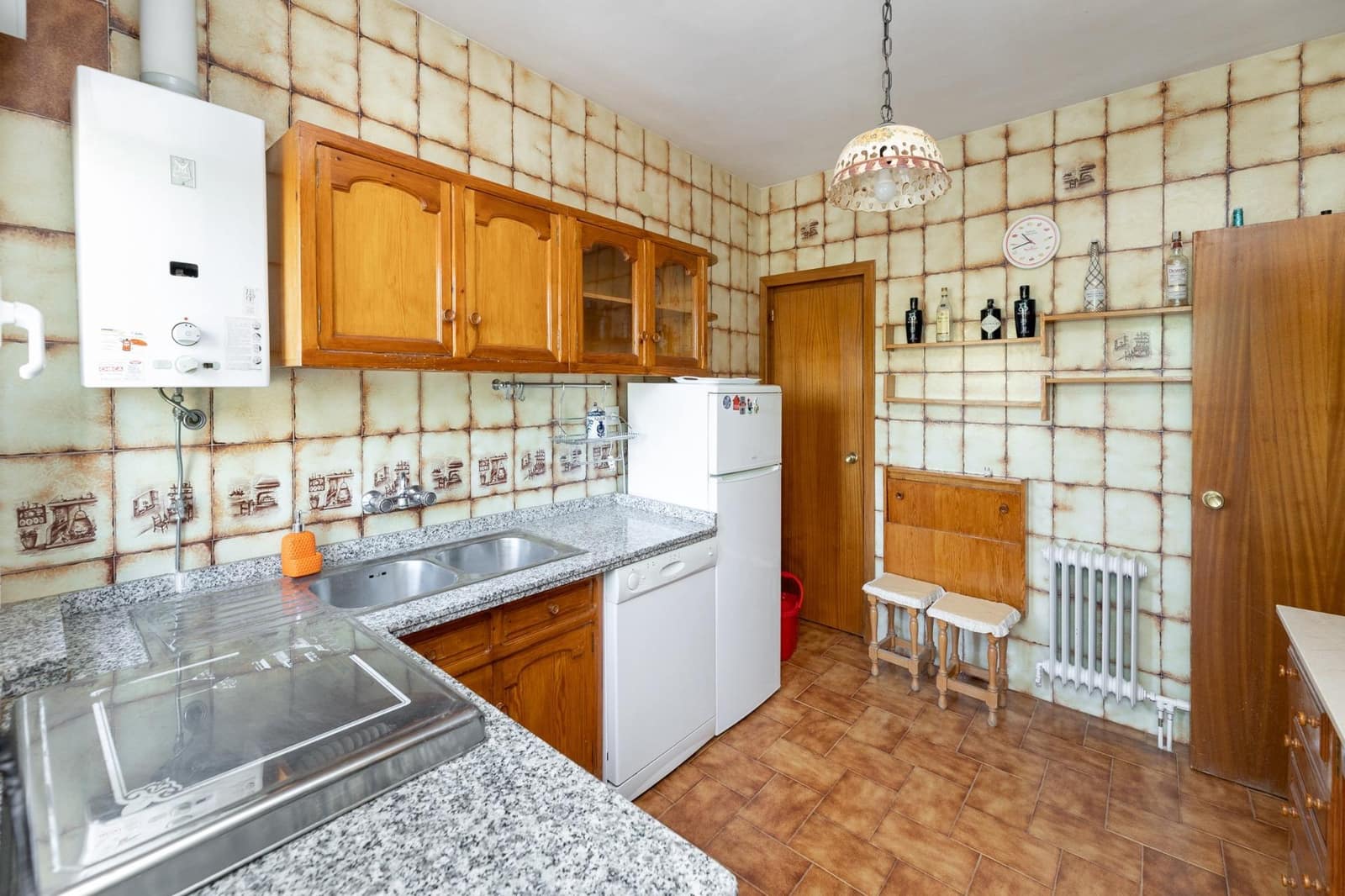 4 soverom Villa til salgs i Dilar med svømmebasseng garasje - € 349 900 (Ref: 9349506)