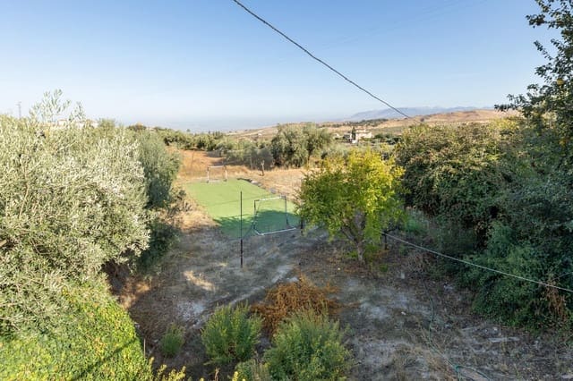 4 soveværelse Villa til salg i Dílar med swimmingpool garage - € 349.900 (Ref: 9349506)