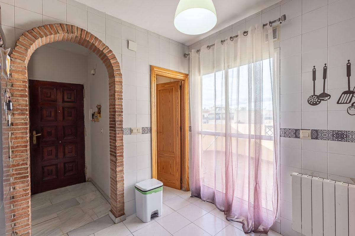 3 slaapkamer Penthouse te koop in Maracena - € 189.000 (Ref: 9359536)