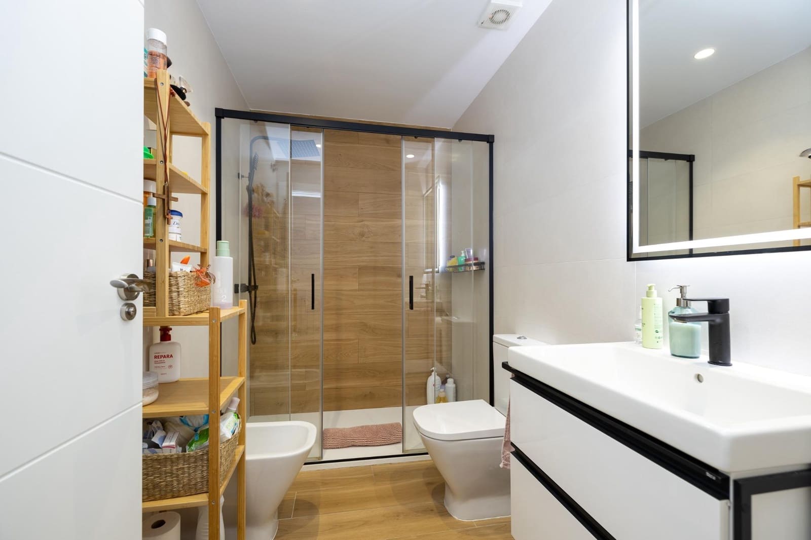 3 slaapkamer Flat te koop in Granada stad - € 290.000 (Ref: 9362592)